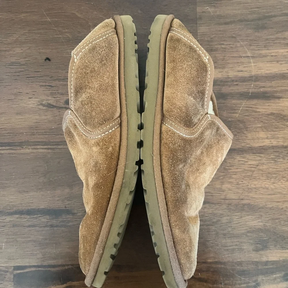 UGG Kenton Slipper Fleece Lined Stay Warm Athleisure Sz 9